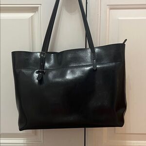 Elegant Black Leather Tote Bag